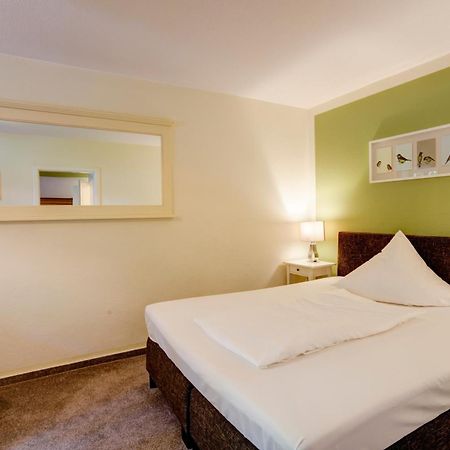 Jagdschloesschen Schwartow Hotel Boizenburg Buitenkant foto