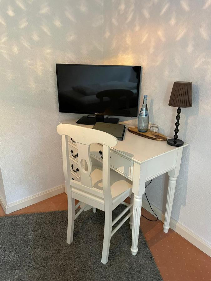 Jagdschloesschen Schwartow Hotel Boizenburg Buitenkant foto