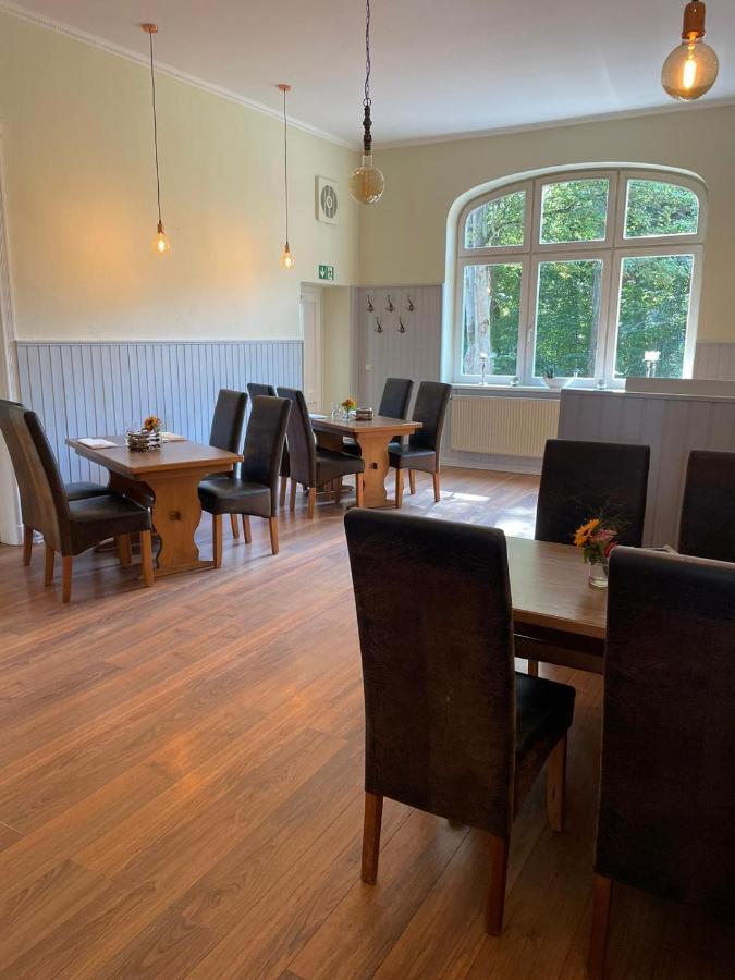 Jagdschloesschen Schwartow Hotel Boizenburg Buitenkant foto